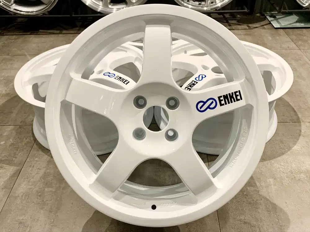 Velg Enkei WRC Tarmac Evo, R-17, Lebar 7, PCD 4x100