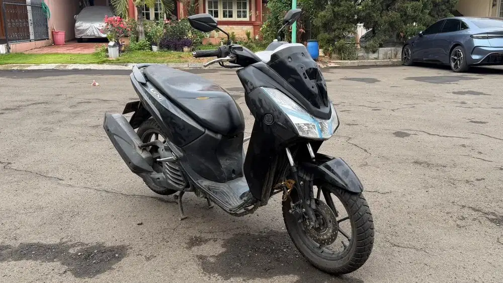 JUAL MOTOR YAMAHA LEXI 2020