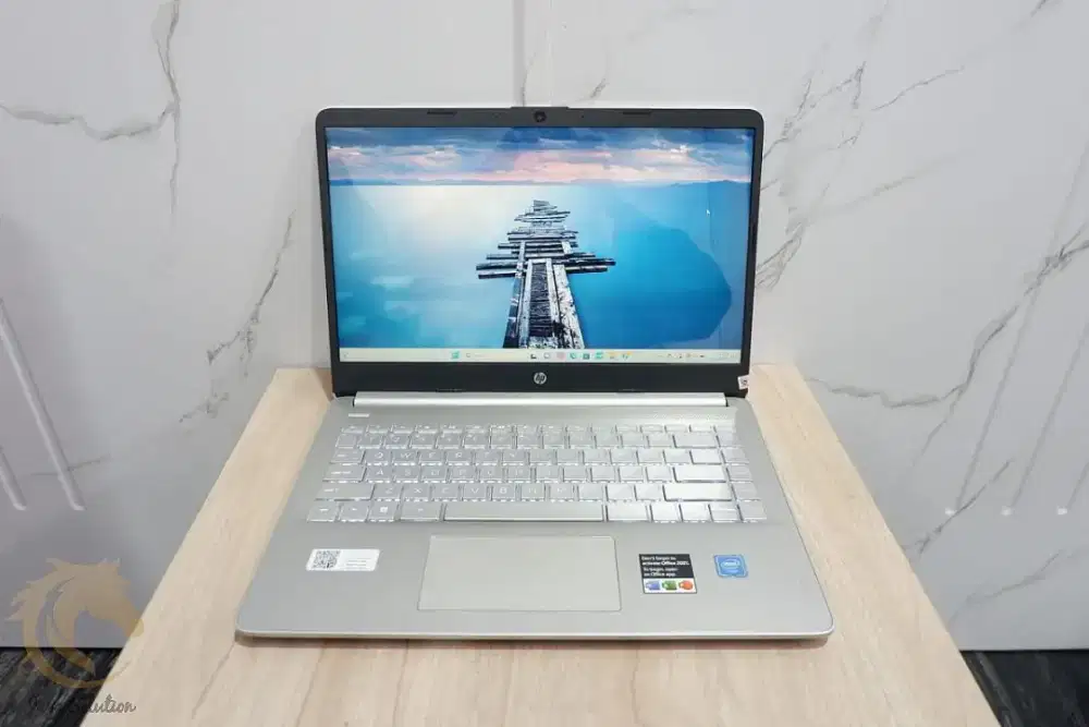 Laptop HP 14s Slim N4000 RAM 4 / 8 GB SSD 256 GB Keyboard Backlight