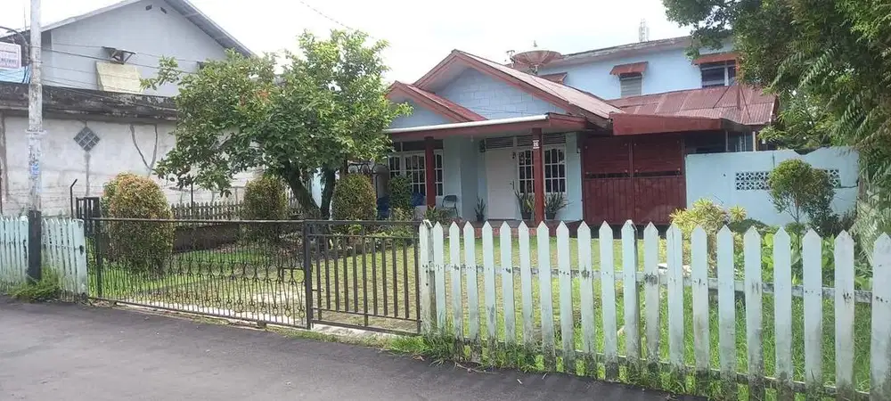 DIJUAL RUMAH LAMA | Tanah Luas | Pontianak Kota | Tanpa Perantara