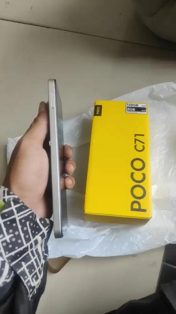 Poco c71 ram 4+4/128 like new no minus