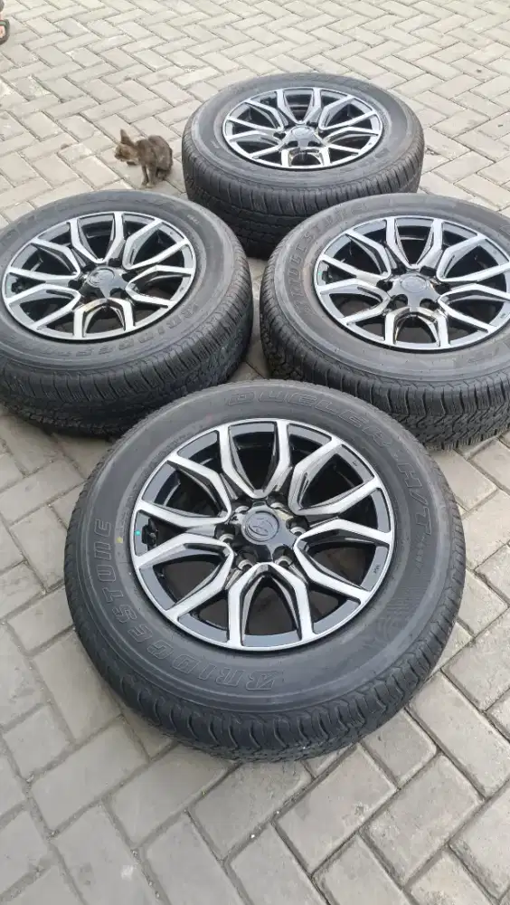 Jual velg copotan Fortuner GR 4x4 R18 original