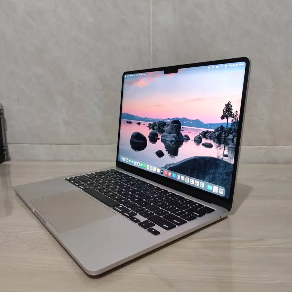 Apple Macbook Air M2 2022 Retina 8/256 SSD Grade A Silverlight Gold