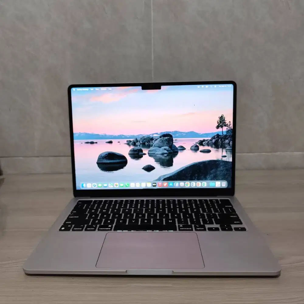 Apple Macbook Air M2 2022 Retina 8/256 SSD Grade A Silverlight Gold