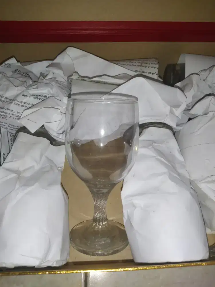 Gelas Wine isi 5