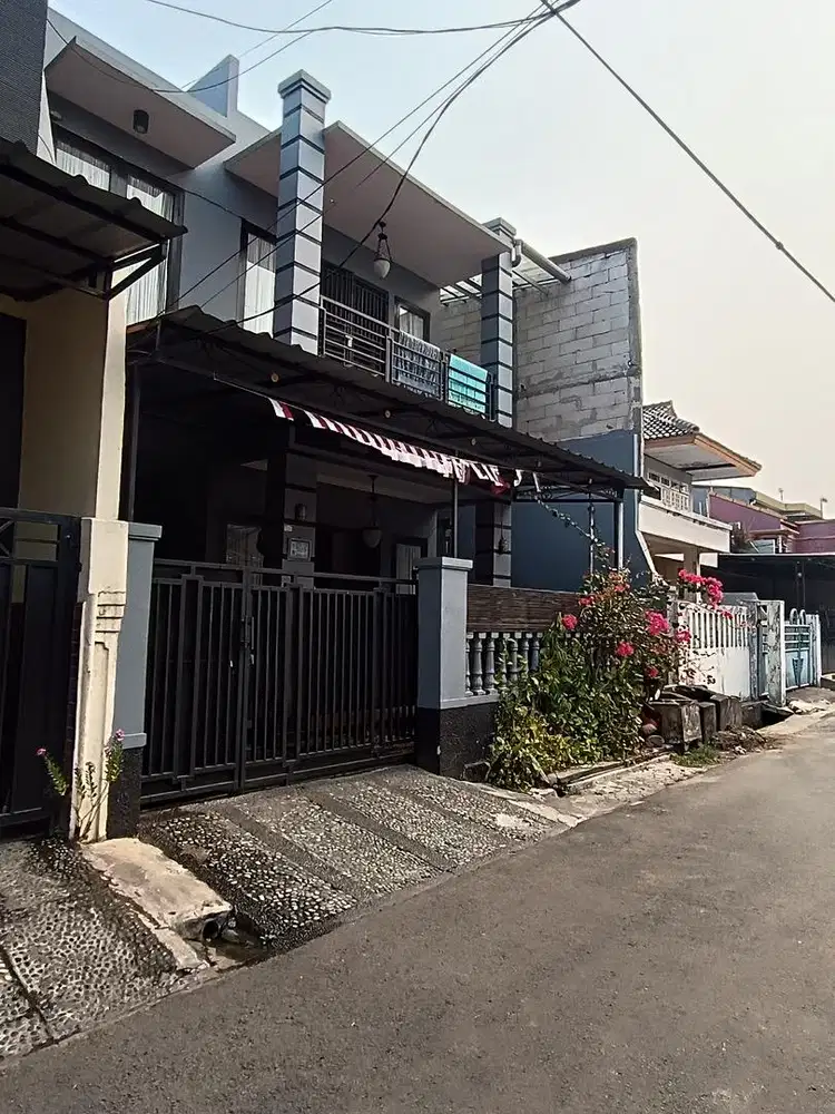 Dijual rumah di aneka elok penggilingan jaktim