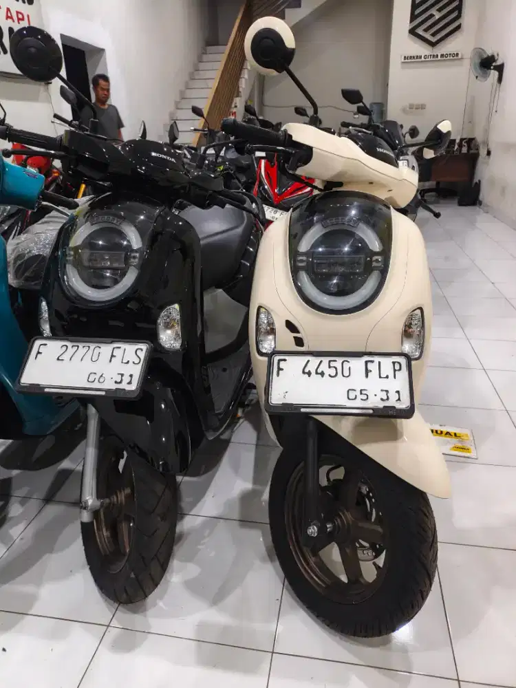 SCOOPY FI FASHION DP OBRALLL