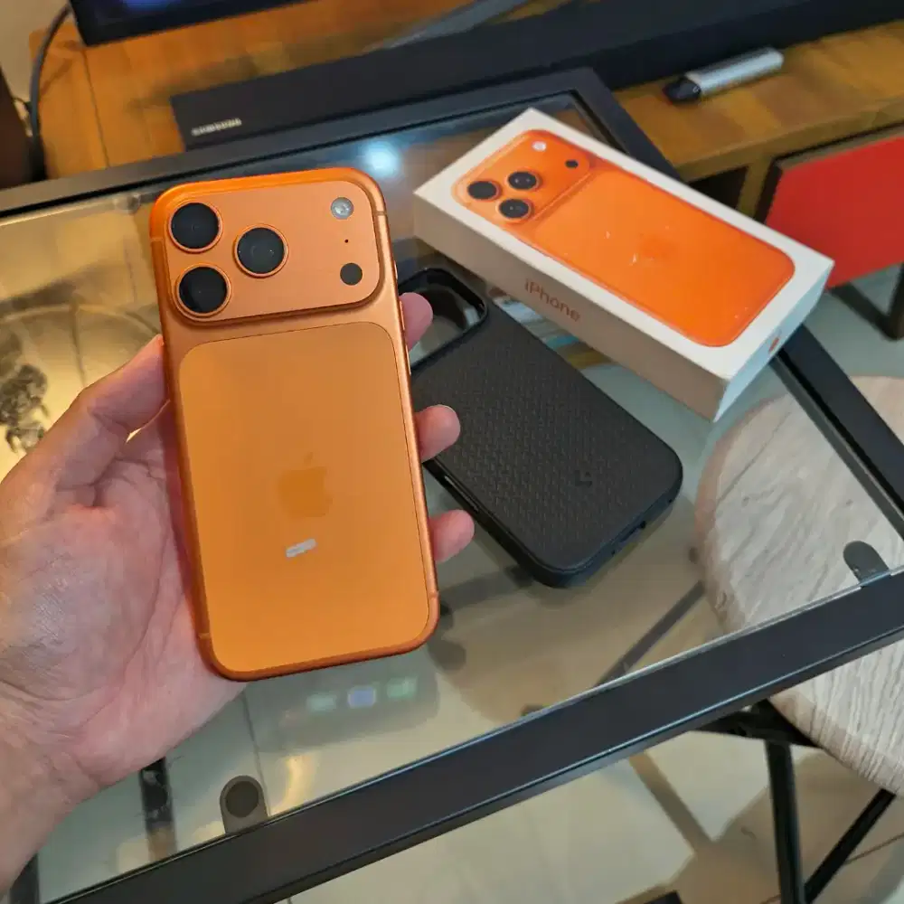 iPhone 17 Pro 256 Cosmic Orange iBox