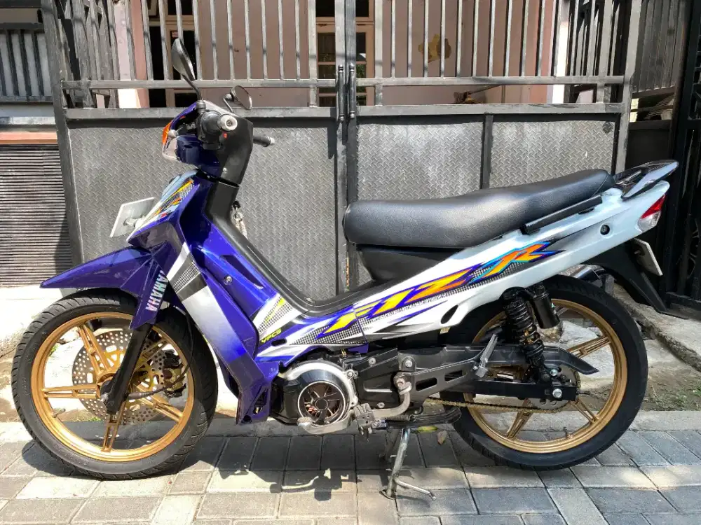 YAMAHA FIZR 2003