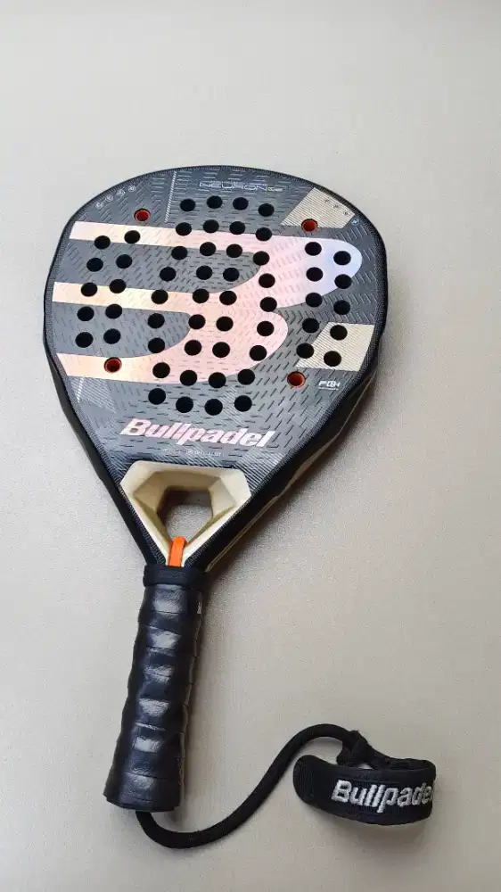 DIJUAL RAKET PADEL BULLPADEL NEURON 02 TAHUN 2026