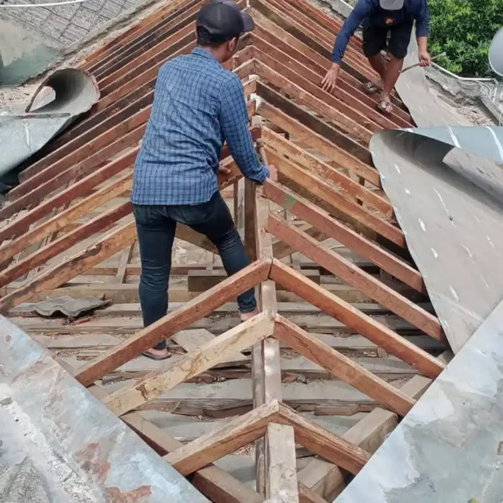 Perbaikan atap bocor,atap baja ringan,kanopi,dak rembes,renovasi rumah