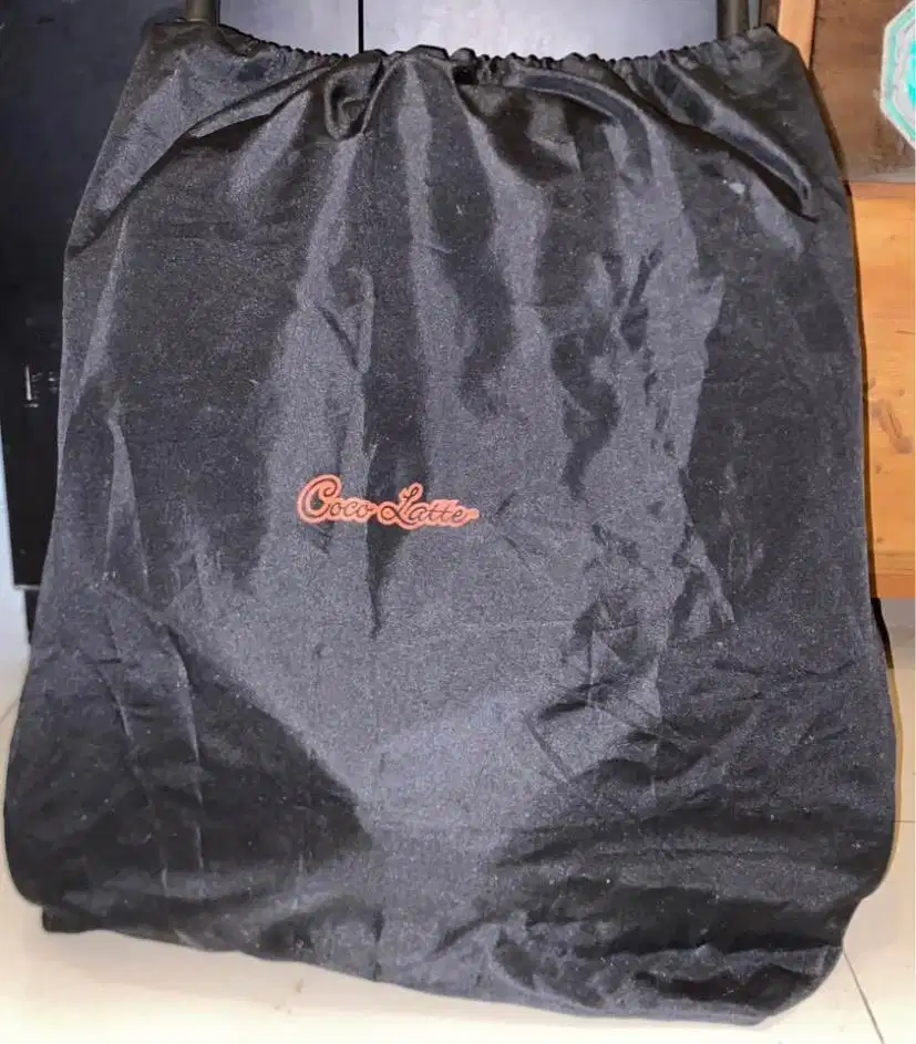 stroller baby warna hitam goold