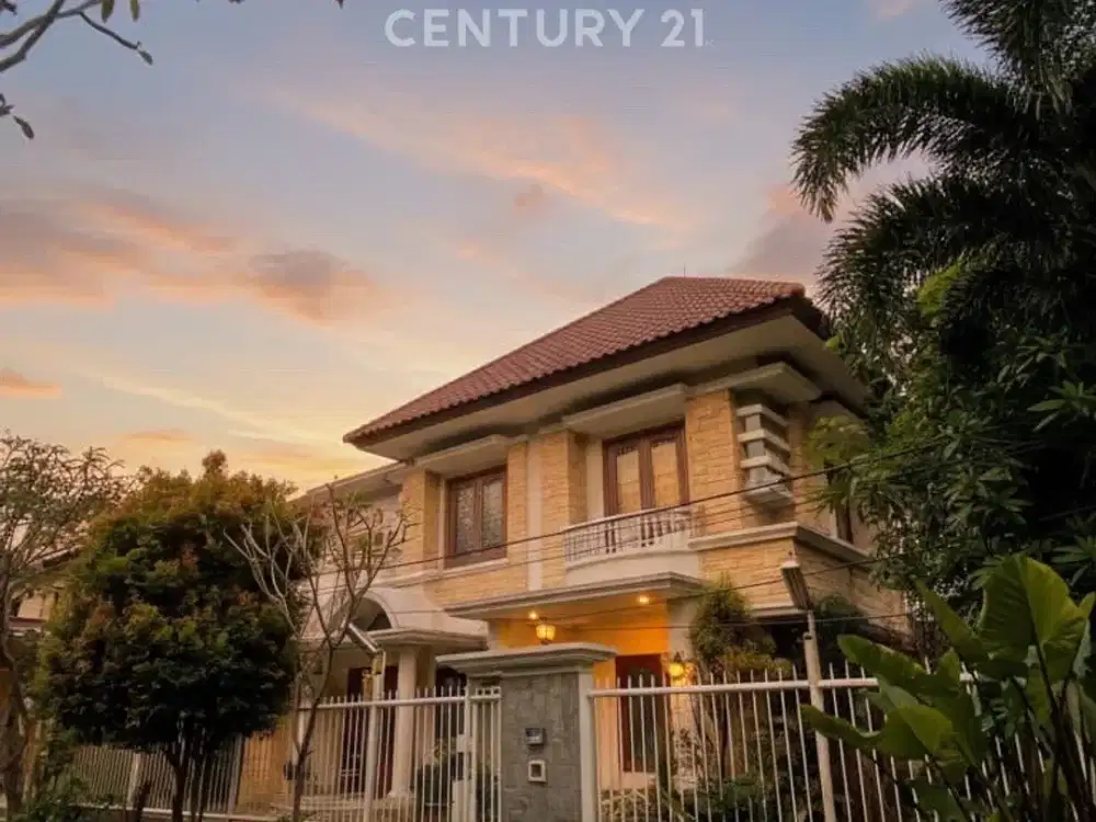 RUMAH MEWAH PREMIUM DENGAN KOLAM RENANG DI KAWASAN ELIT BINTARO