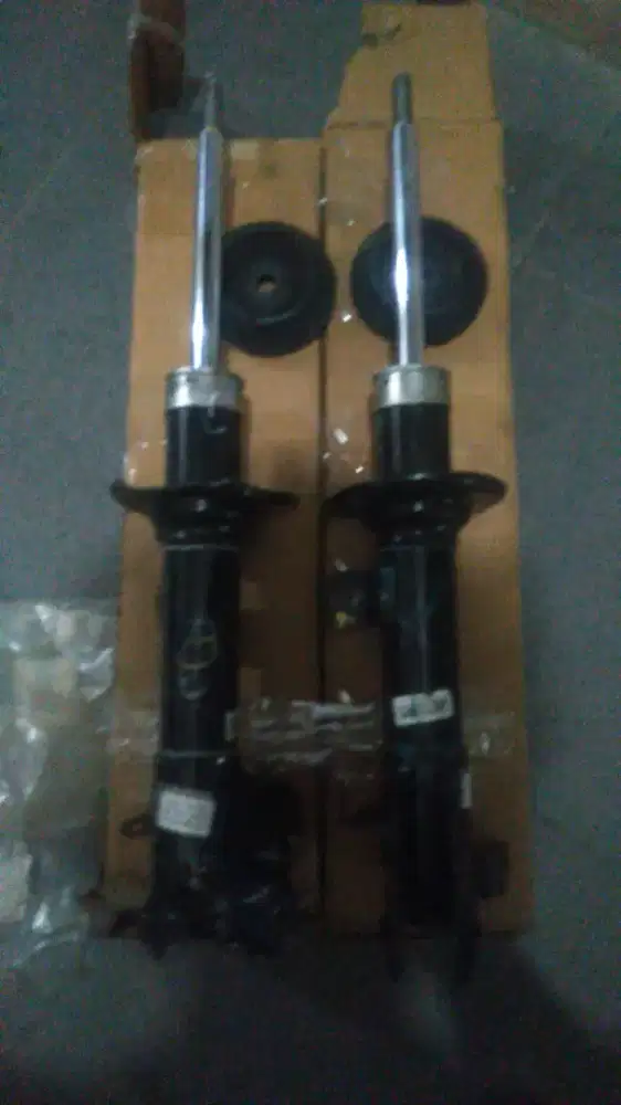 Shockbreaker Mobil suzuki ignis