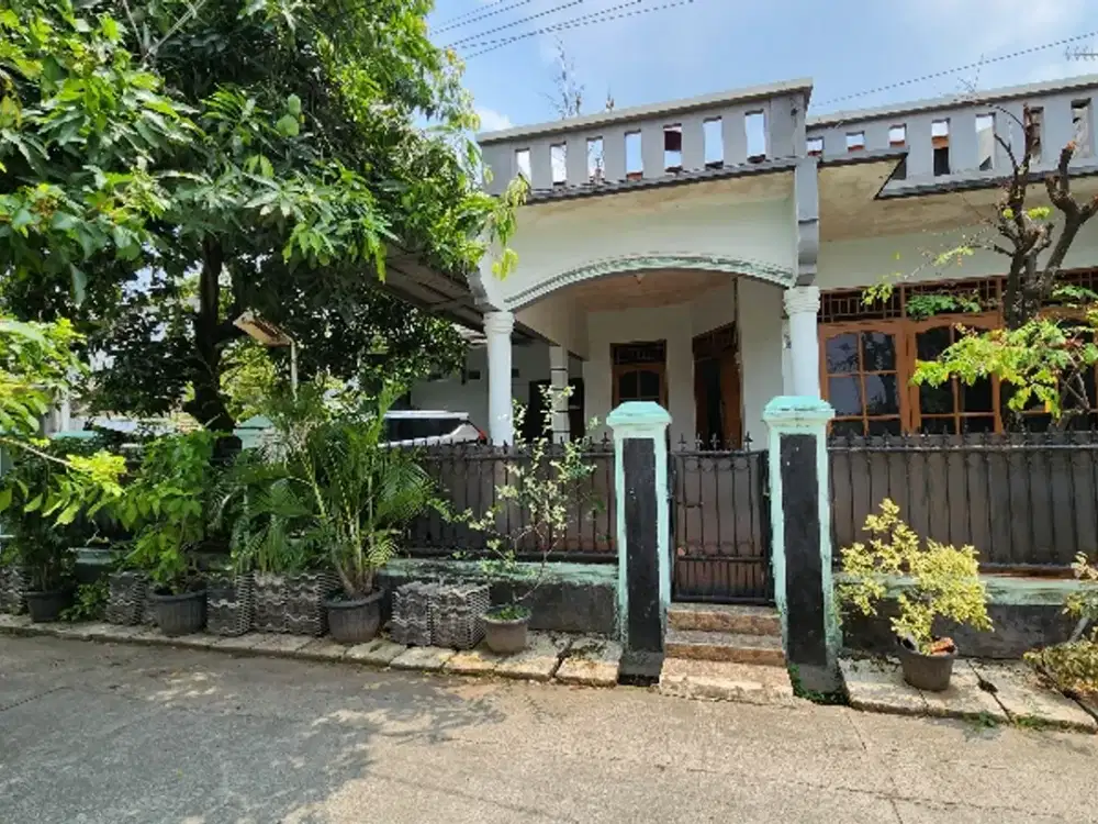 Rumah Asri Turun Harga Hook 2 lantai di Rawa Lumbu  Kota Bekasi