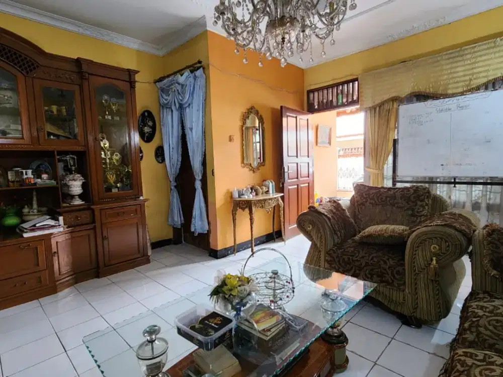 Rumah 2 Lantai di Tebet Timur