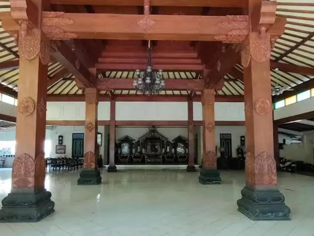 Rumah Luas Cocok dijadikan Gedung Pertemuan, Cluster, Ruang Usaha di Jogja (Kota)
