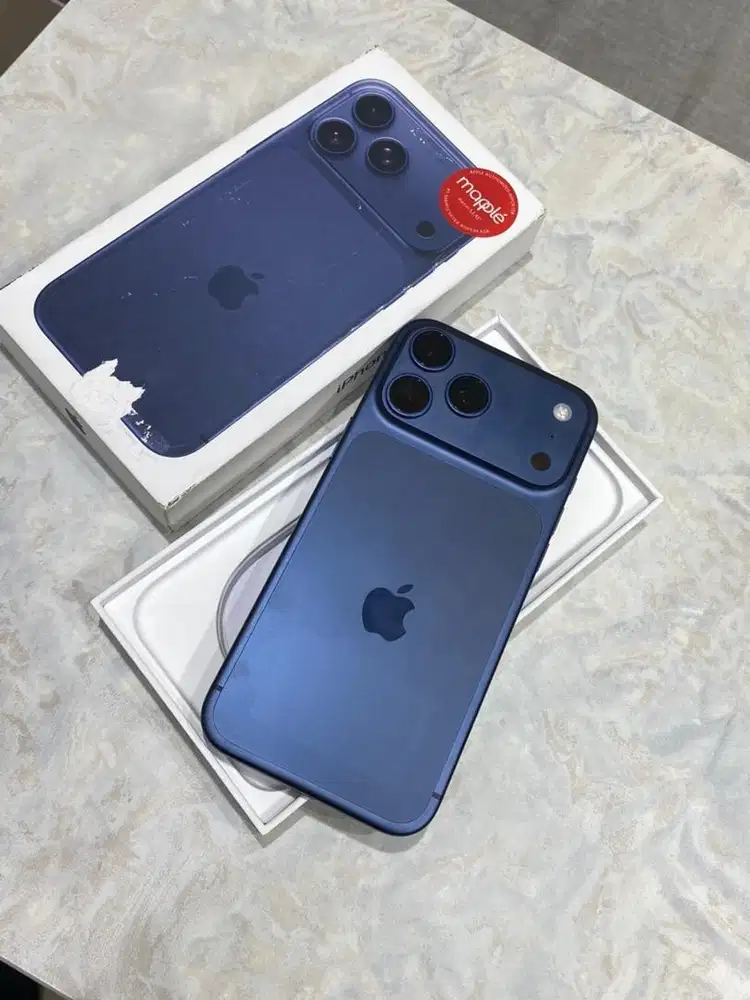 iPhone 17 Pro Max 256GB Deep Blue | Garansi On s.d April 2027