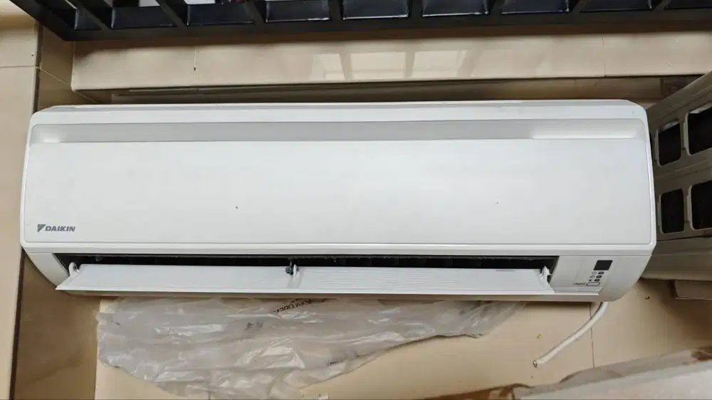 AC Daikin Standard 1PK RV25CXV14 Malaysia