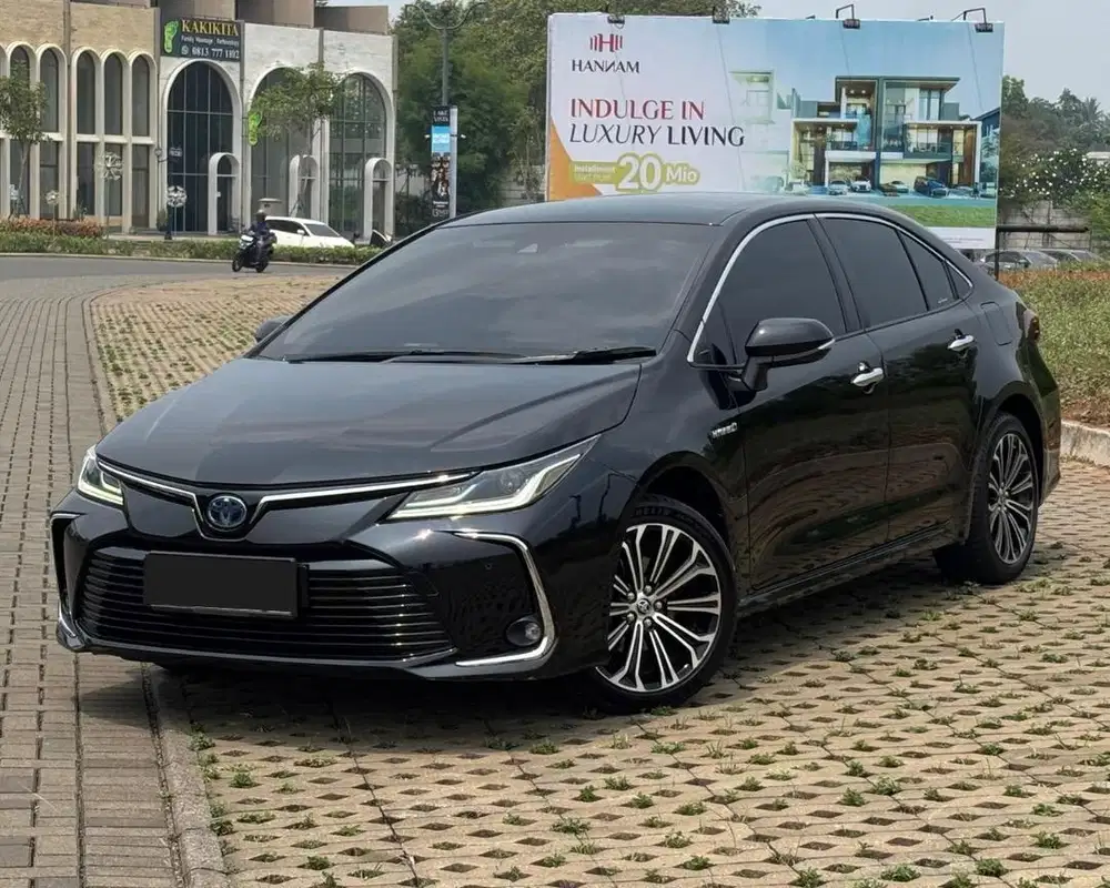 Dijual Toyota Corolla Altis Hybrid 2021