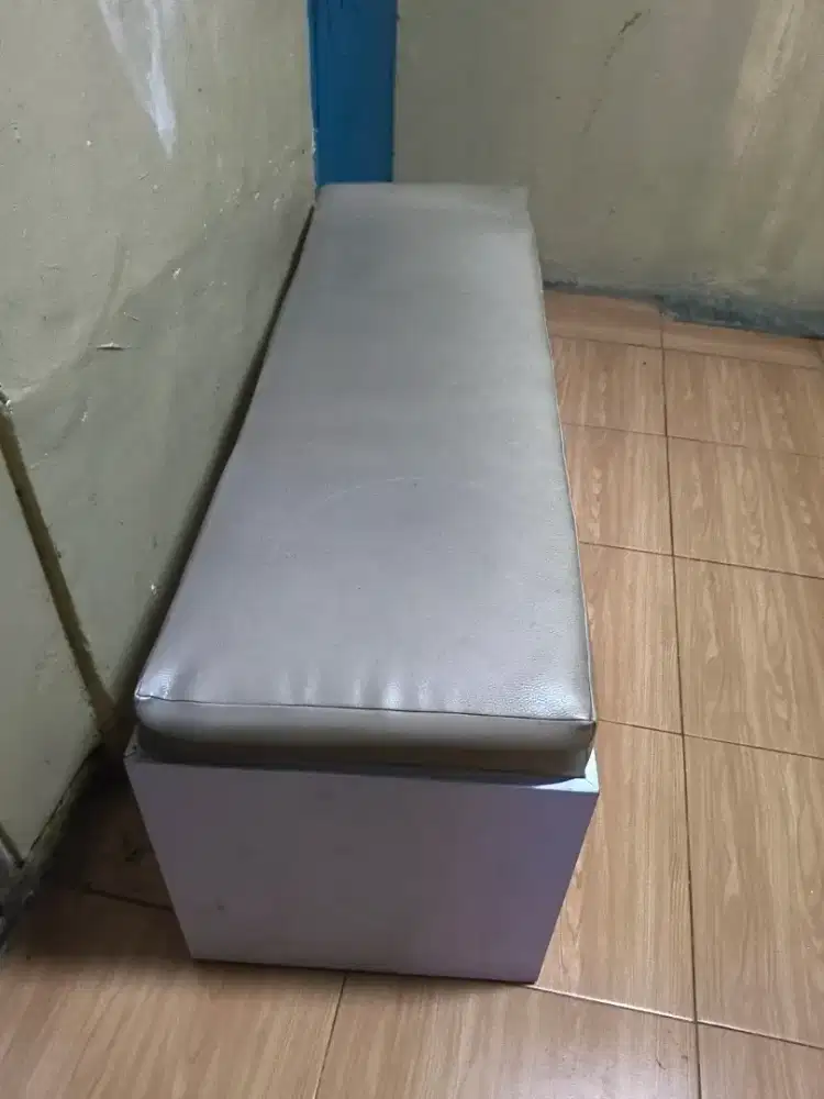 Sofa Kursi Cafe