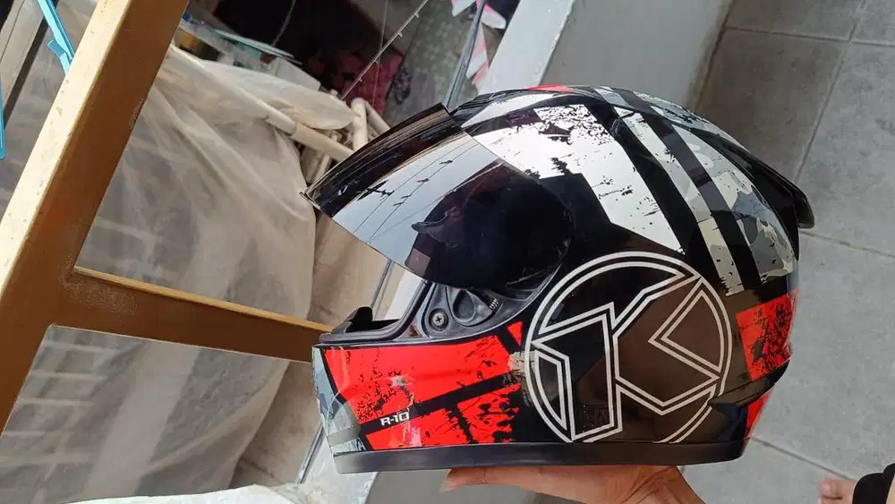 JUAL HELM KYT R 10