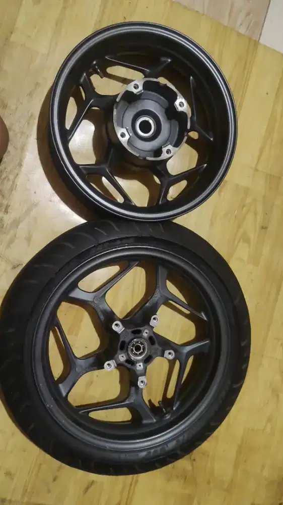 Velg Ori Honda PCX 160 ( Bisa untuk Vario 160 ABS , Stylo ABS )