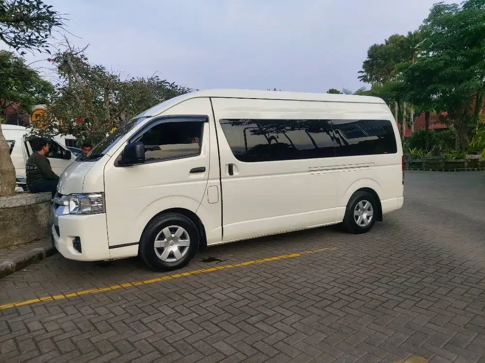 Jasa cuci untuk semua mobil (home service)