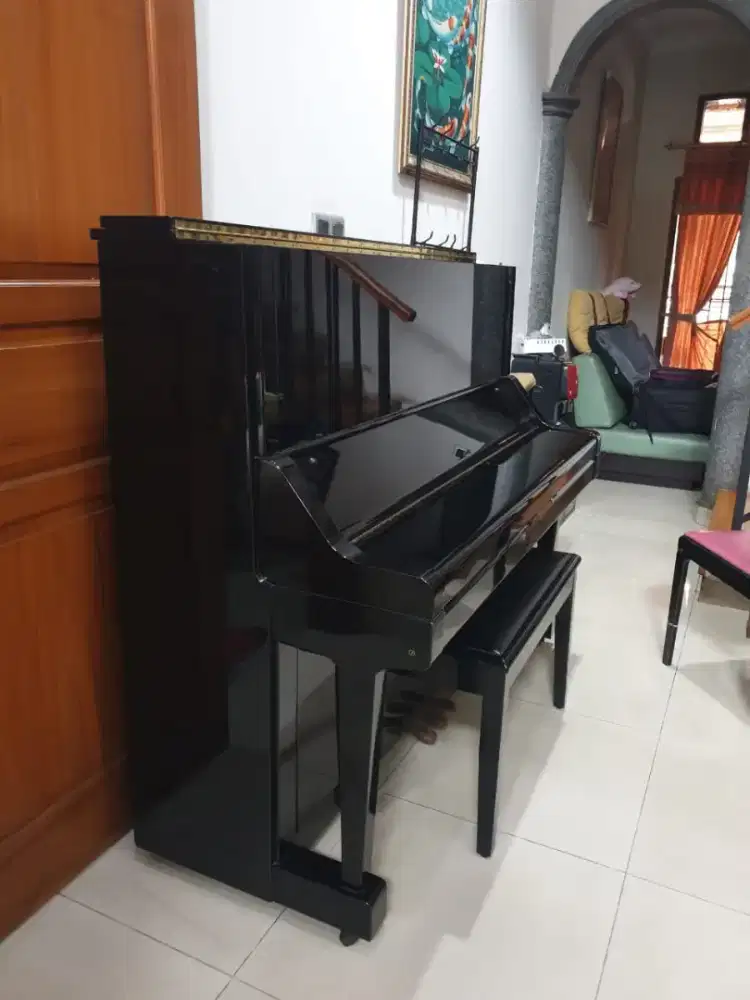 Dijual Piano Yamaha UX3 Original