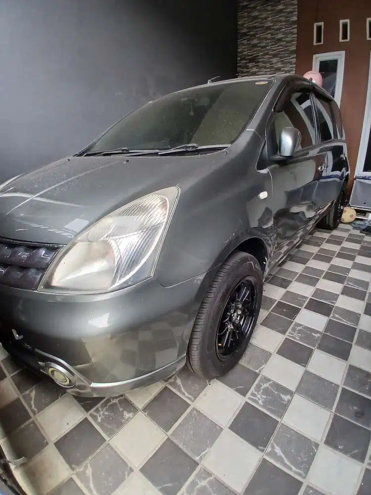 Nissan Livina 2008 Bensin