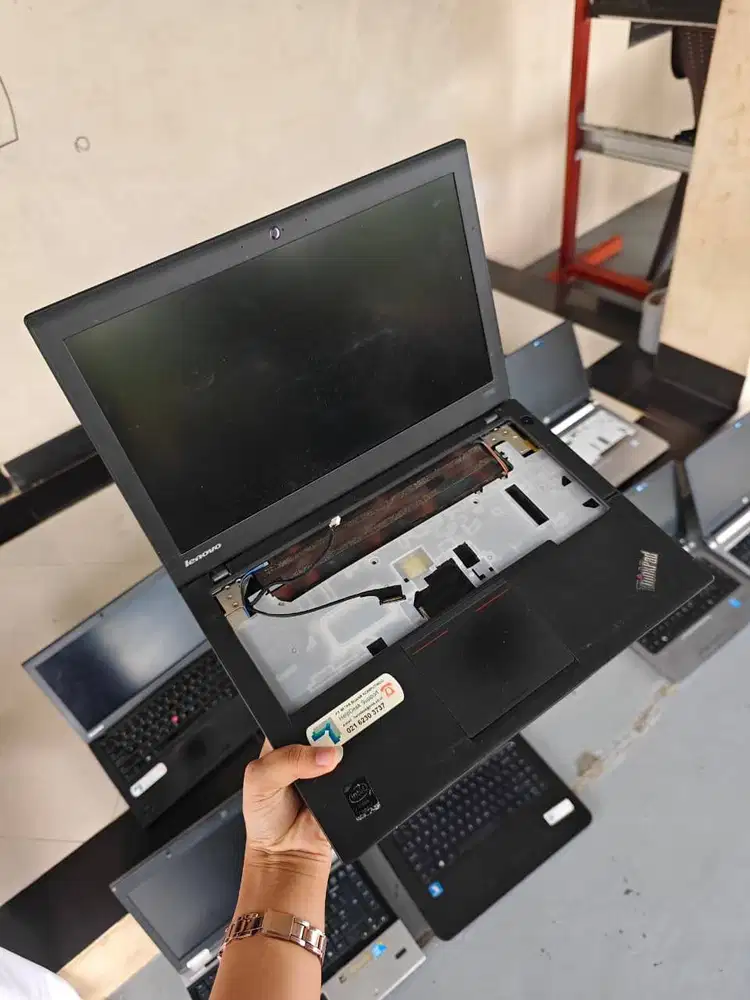 TAKE ALL LAPTOP 5 JUTAAN COCOK BUAT KANIBAL ATAU SERVICE