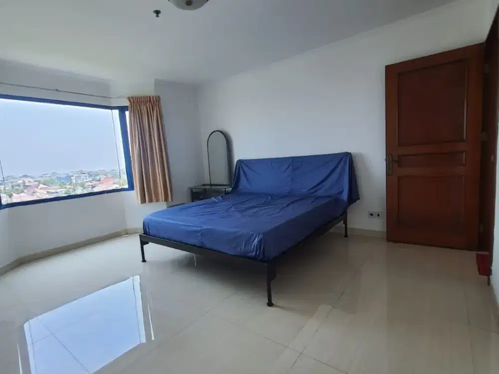 Dijual Apart Menara Marina Condominium Pantai Mutiara, Tower C, 120m², 3+1 KT, Full Furnished, Hadap Utara, Rp 2.2 M Nego