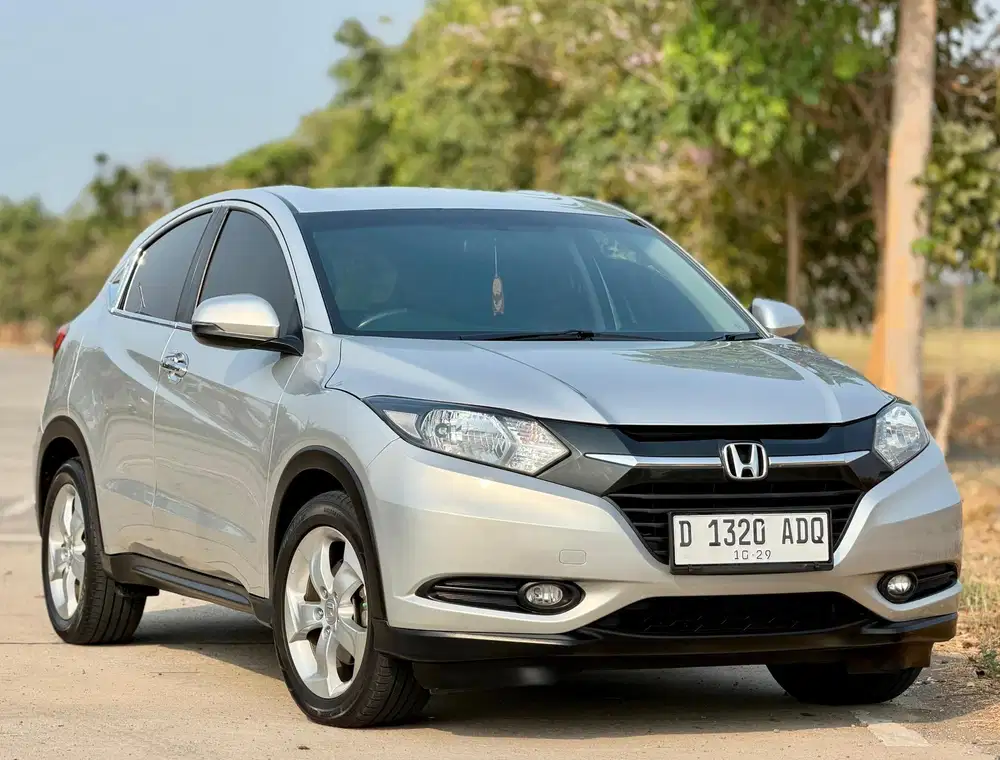 DP 7 jt! Km 80rb! Honda HRV E Matic 2015 Antik Spt Baru!!