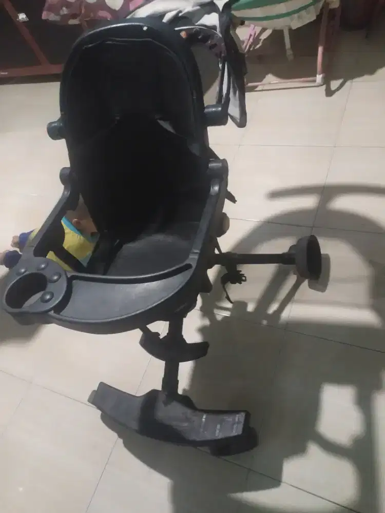 dorongan bayi atau stroller