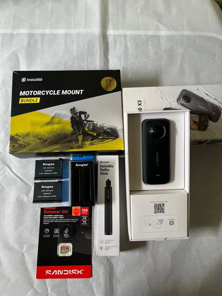 Insta360 X3 motorcycle bundle
