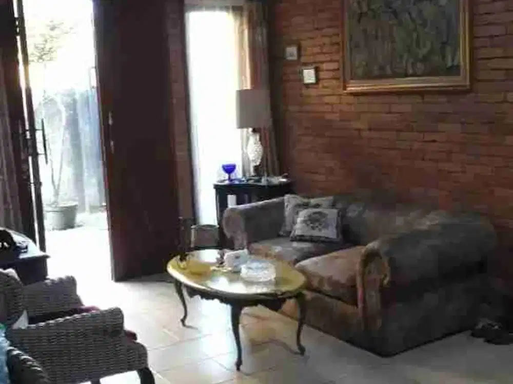Rumah Nyaman dg Nuansa Villa