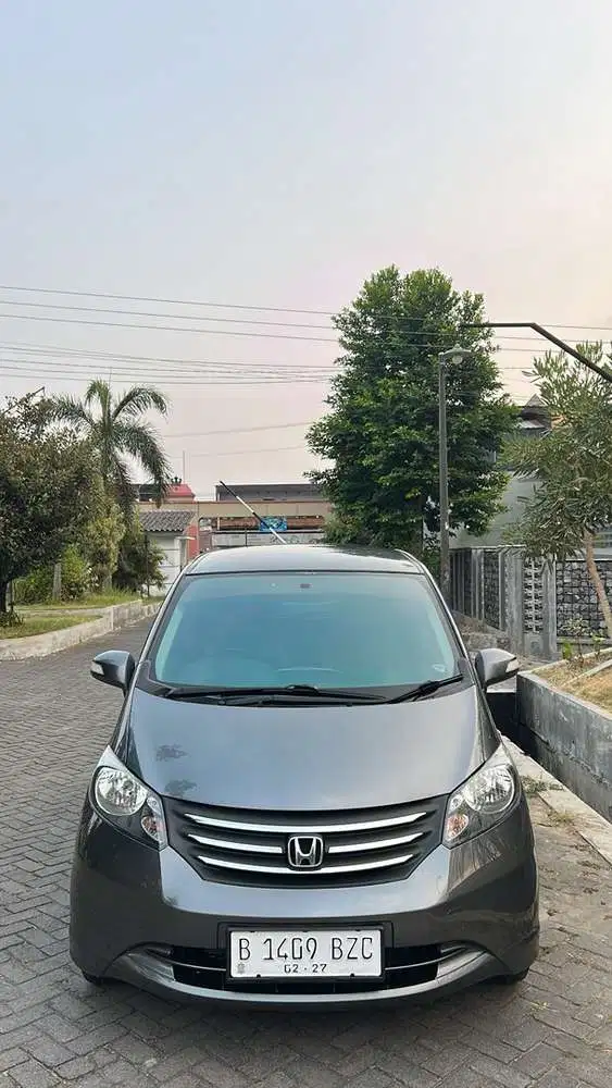 Honda Freed PSD LOW KM ISTIMEWA