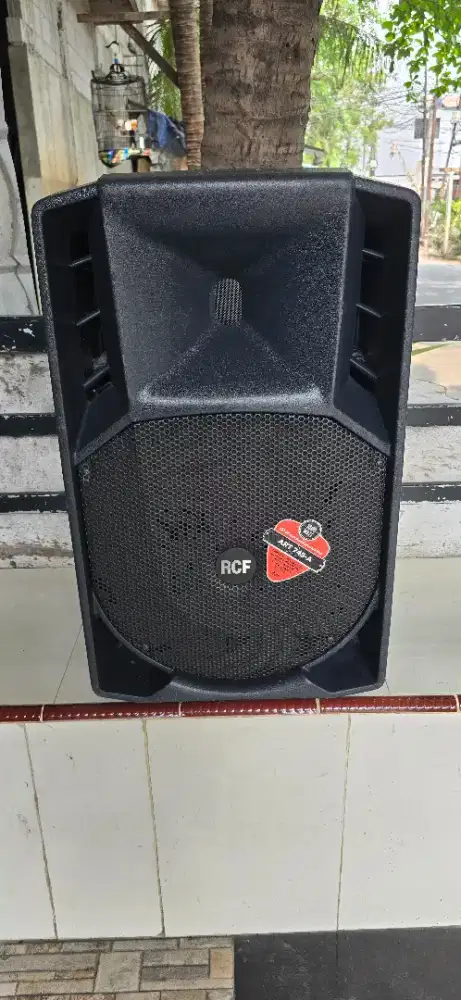 Speaker aktif 15in RCF art745a 1 unit original