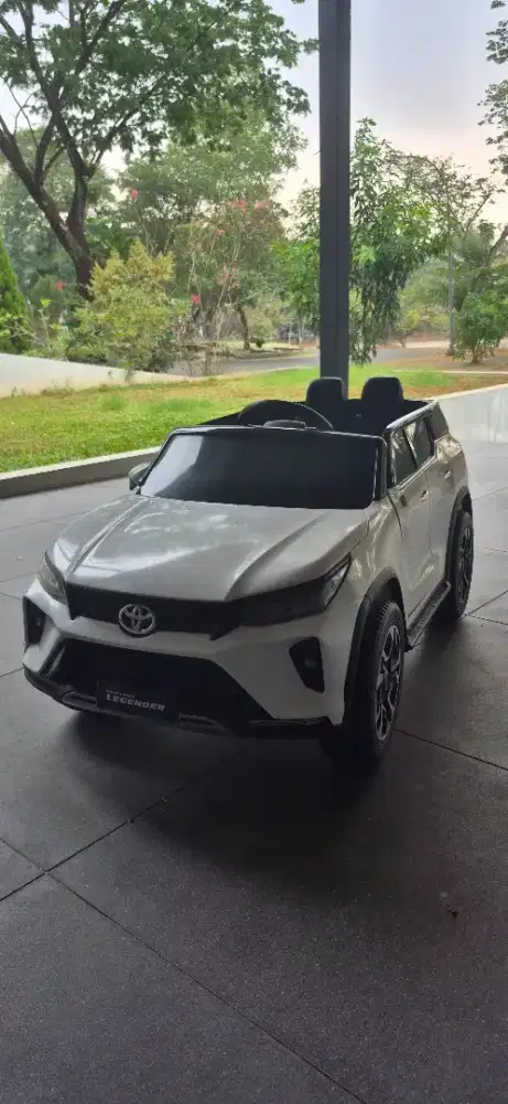 Pmb m7588 fortuner mobil