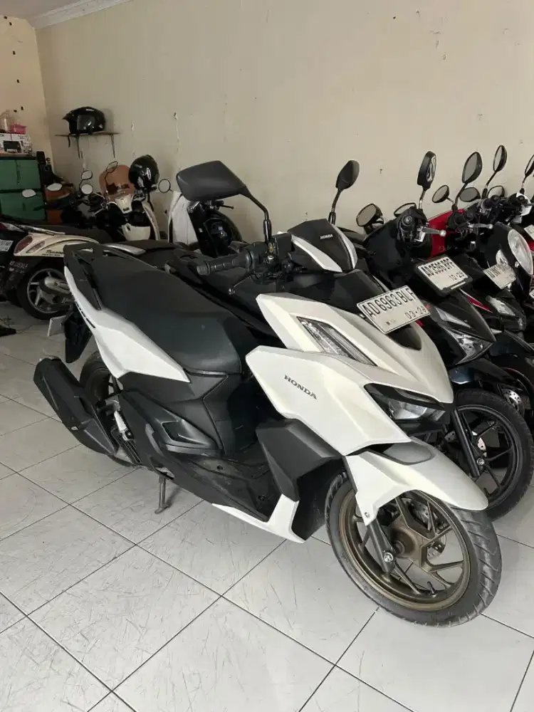 Vario 160 putih murah