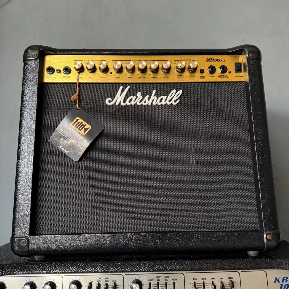 Marshall MG30FX - 10 inch Guitar Amp