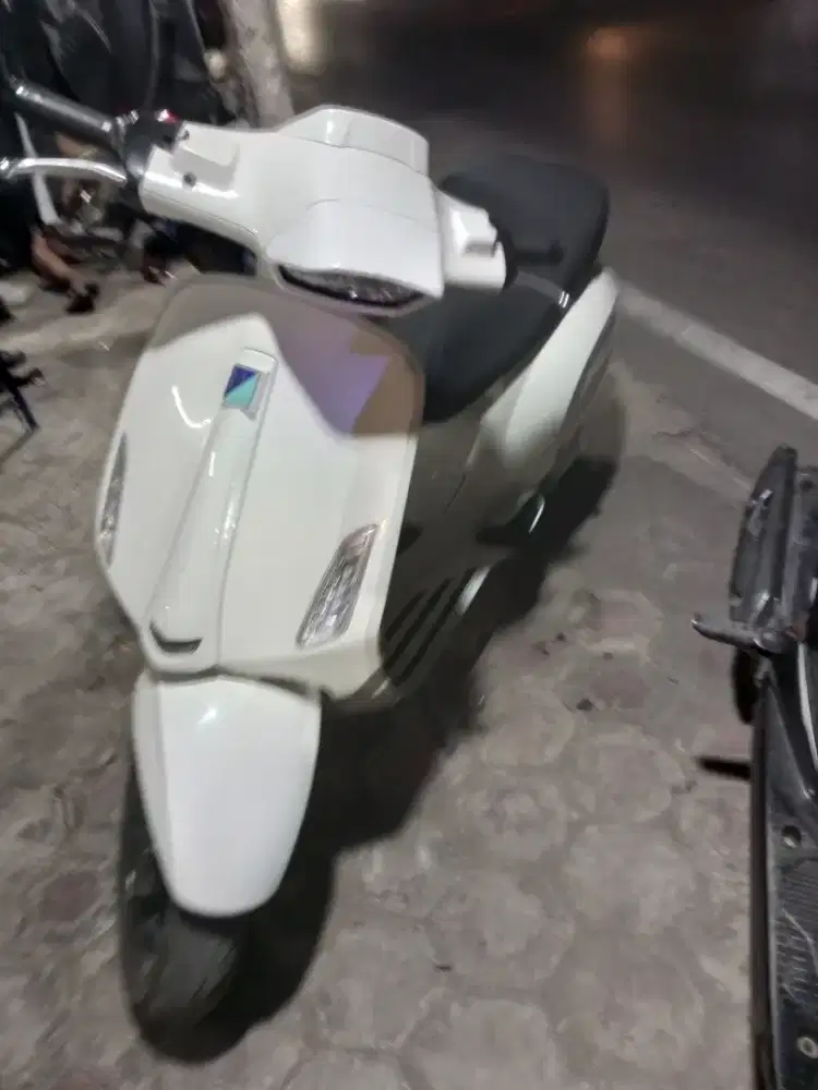 vespa sprint 150 THN 2025 pajak panjang tangan pertama putih