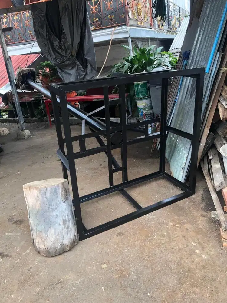 Besi toren kapasitas besar