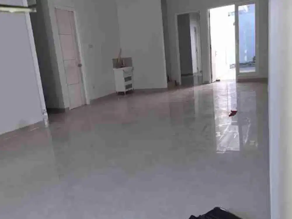 DISEWAKAN RUMAH SIAP PAKAI BISA UNTUK KANTOR DAERAH KEPUTIH