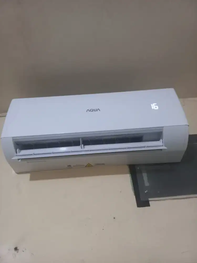 Jual cepat AC1/2 PK merk Aqua