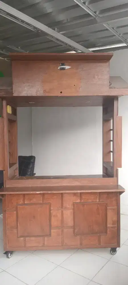 Gerobak jualan serbaguna