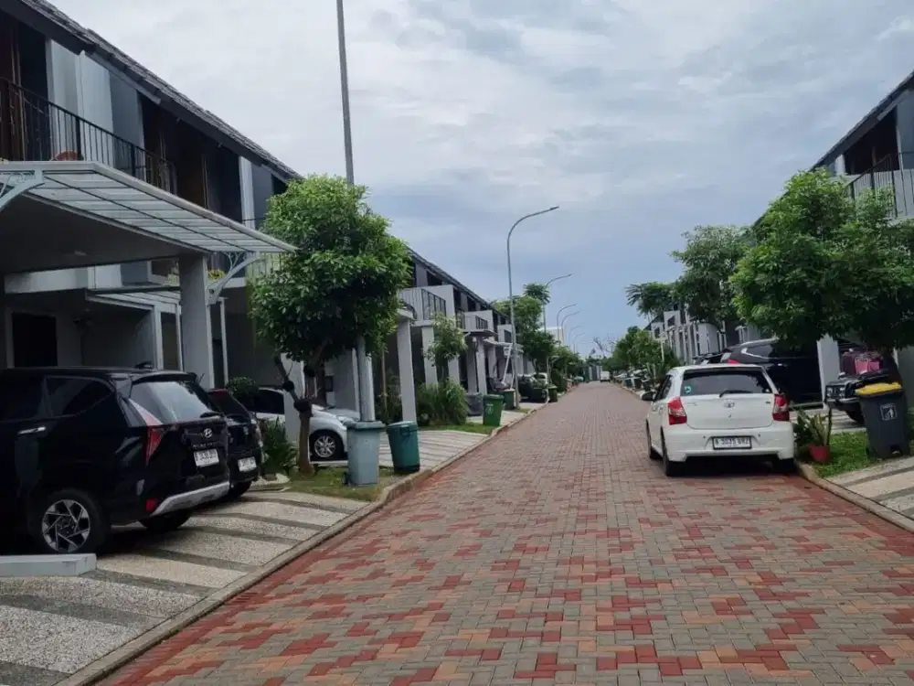 Di jual sangat Murah, turun harga banyak  Rumah Westeria  Cluster Basilia. Metland Cakung Jaktim