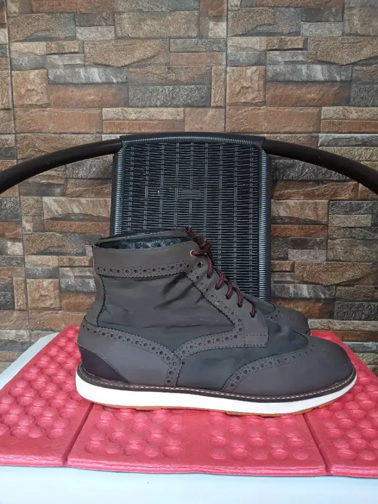 Sepatu boots second import