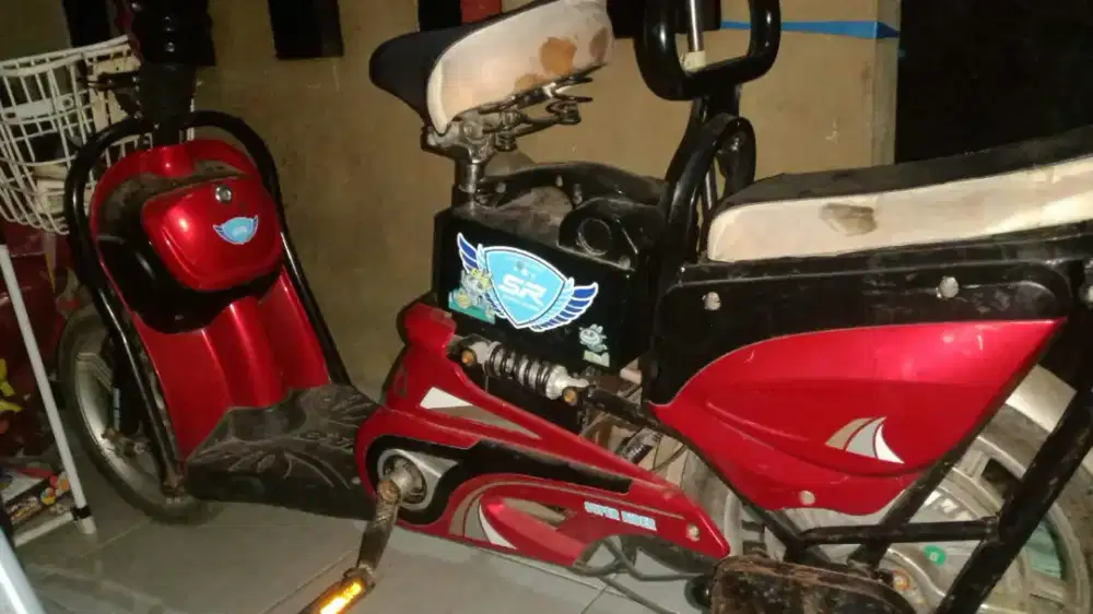 SEPEDA LISTRIK SR SUPER
