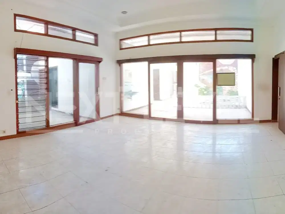 Dijual Rumah Bagus dan Murah di Dharmahusada Utara